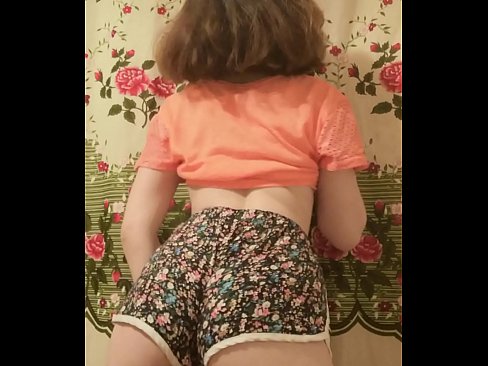 ❤️ Jovem sensual a despir os seus calções para a câmara ️❌ Porno porno em pt.hentai-menu.ru ❌❤
