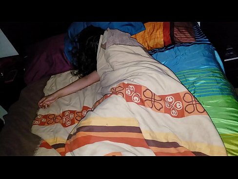 ❤️ Stepson berating a sua jovem madrasta enquanto ela dorme. ️❌ Porno porno em pt.hentai-menu.ru ❌❤